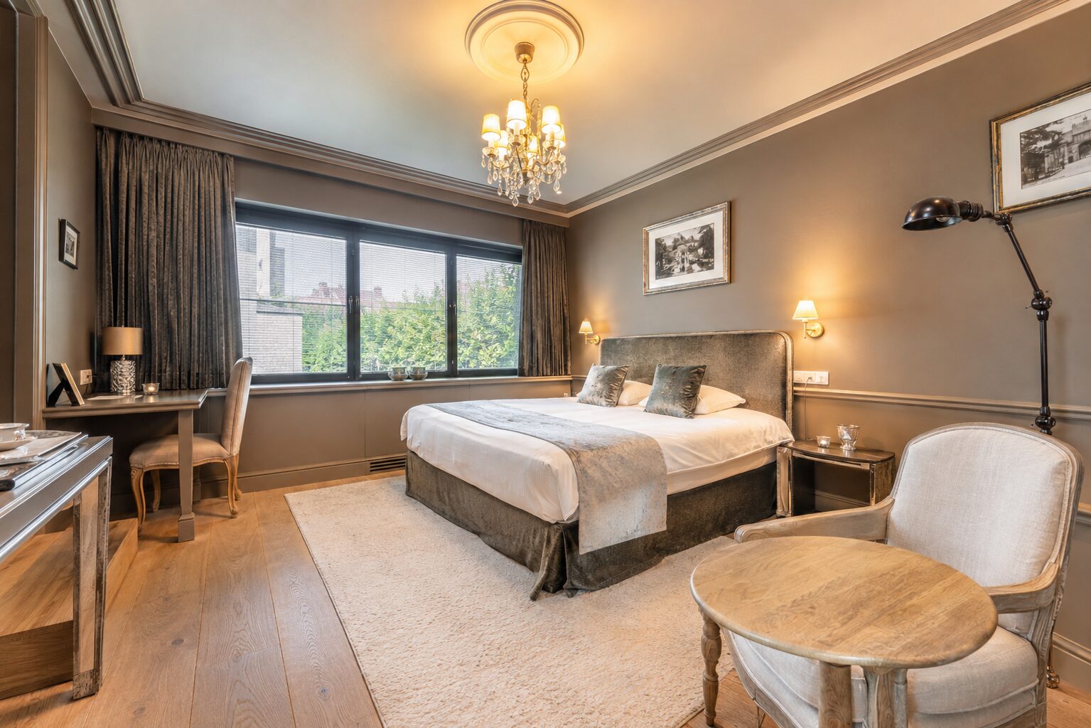 Ezelpoort suite, a cosy bedroom at this boutique bed and breakfast in Bruges